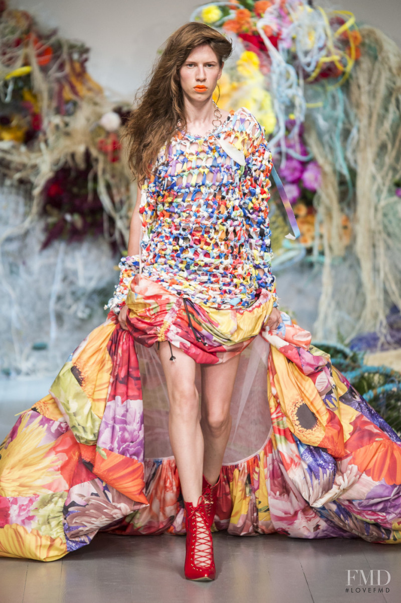 Dasha Shevik featured in  the Fyodor Golan fashion show for Spring/Summer 2019