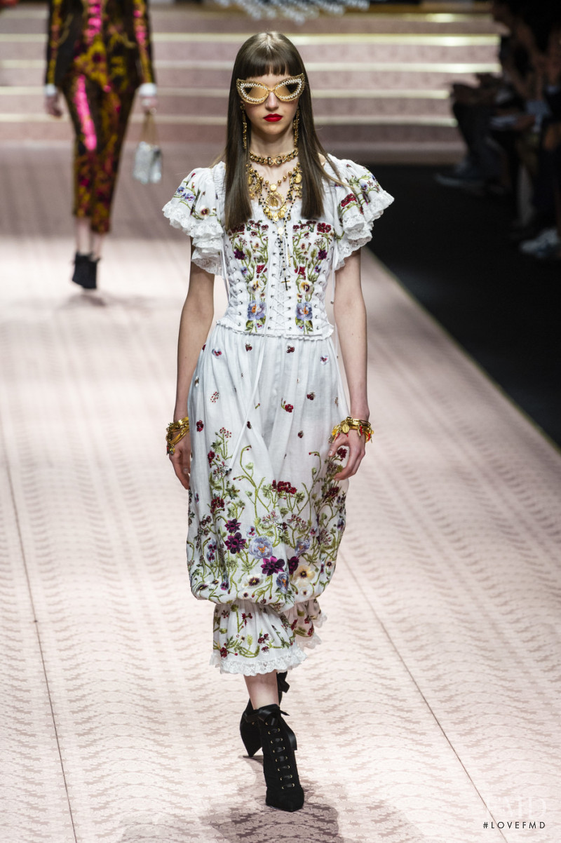 Maria Clara featured in  the Dolce & Gabbana fashion show for Spring/Summer 2019