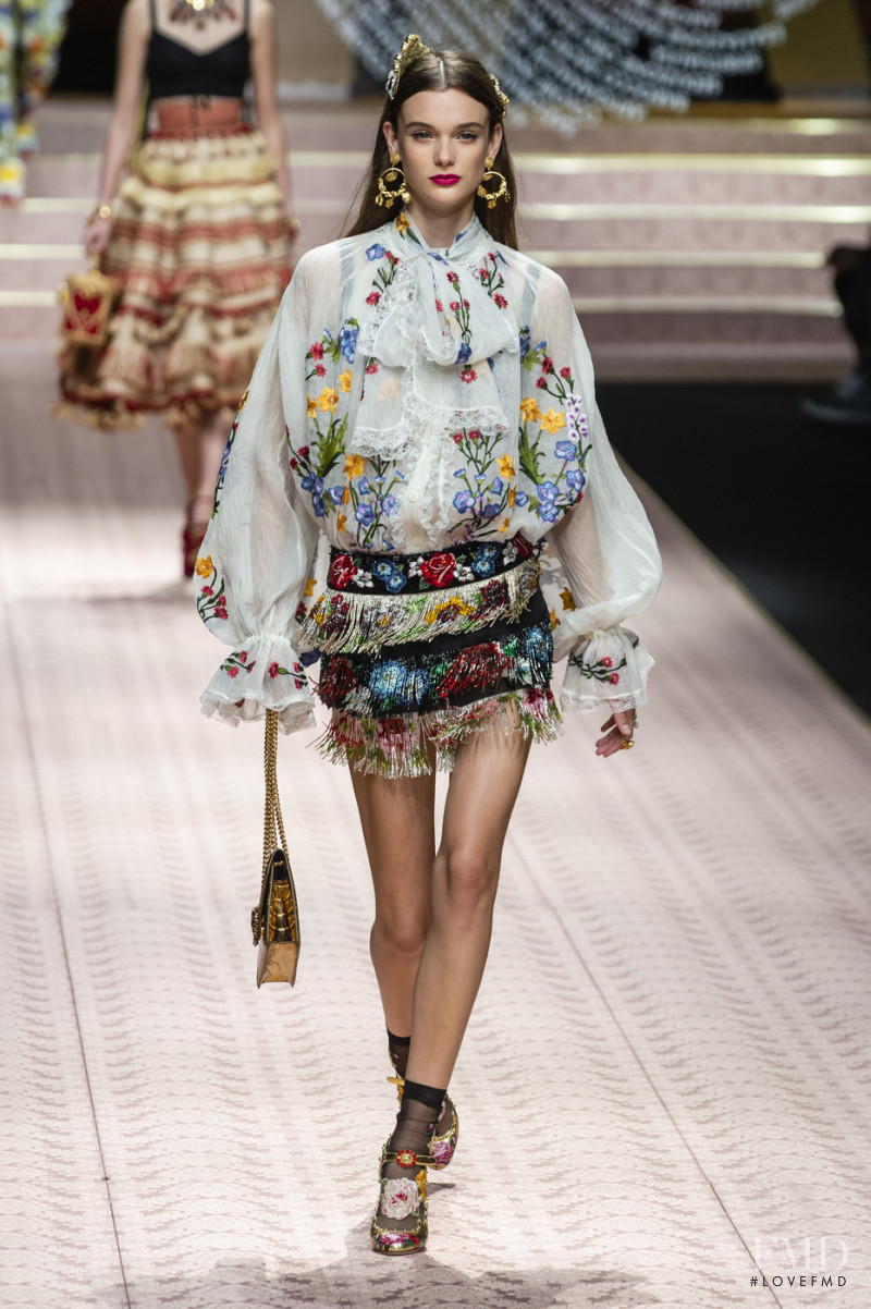 Sara Dijkink featured in  the Dolce & Gabbana fashion show for Spring/Summer 2019