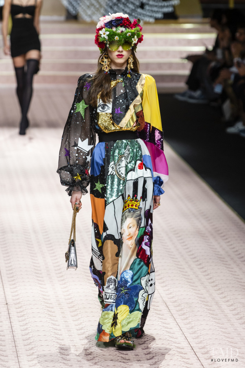 Jay Jankowska featured in  the Dolce & Gabbana fashion show for Spring/Summer 2019