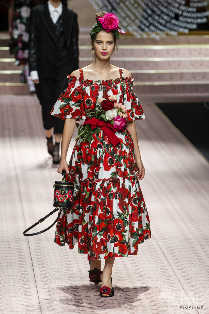 Sara Witt featured in  the Dolce & Gabbana fashion show for Spring/Summer 2019