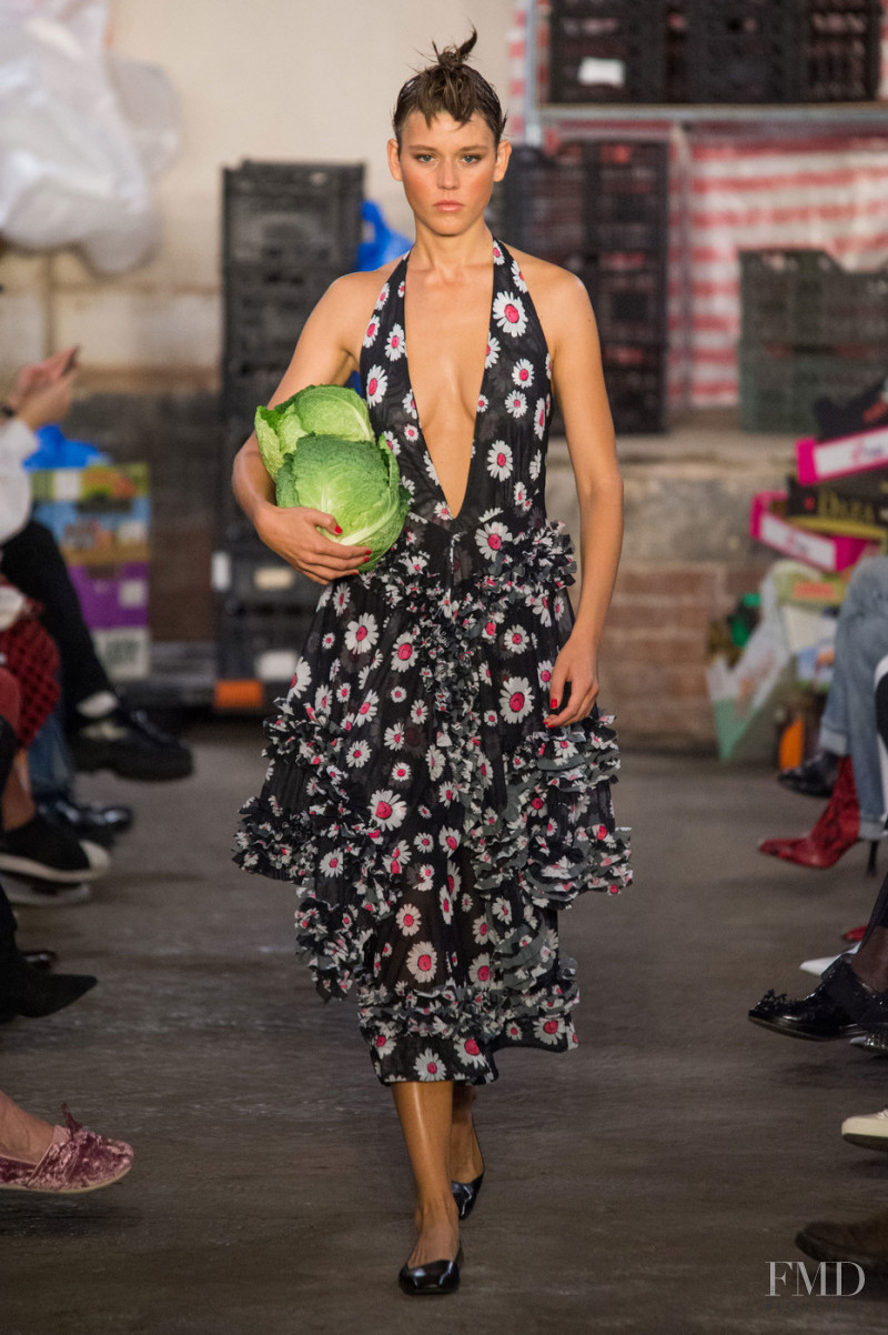 Molly Goddard fashion show for Spring/Summer 2019