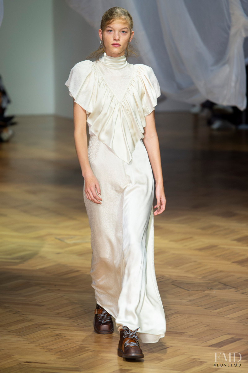 Laurijn Bijnen featured in  the Preen by Thornton Bregazzi fashion show for Spring/Summer 2019