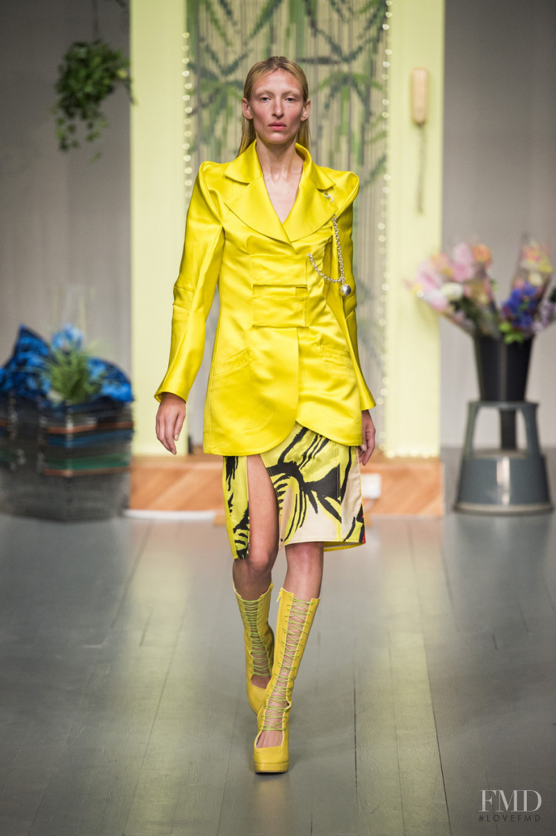 Maggie Maurer featured in  the Richard Malone fashion show for Spring/Summer 2019