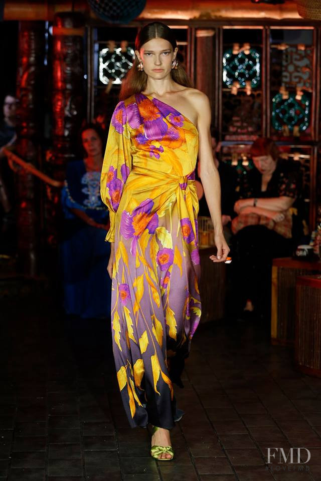 Laura Schoenmakers featured in  the Peter Pilotto fashion show for Spring/Summer 2019