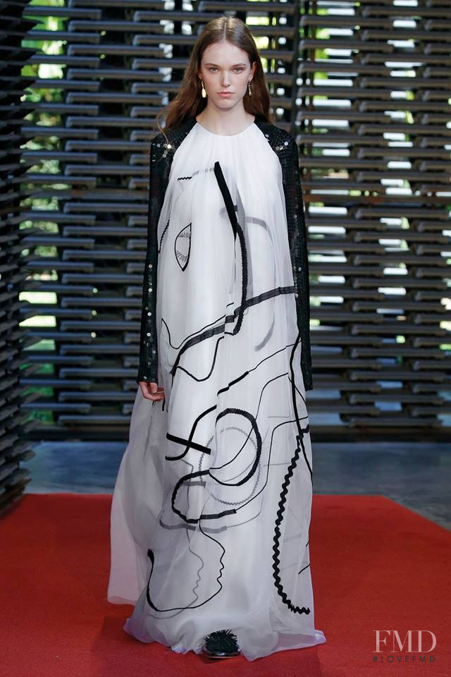 Maaike Straver featured in  the Roksanda Ilincic fashion show for Spring/Summer 2019