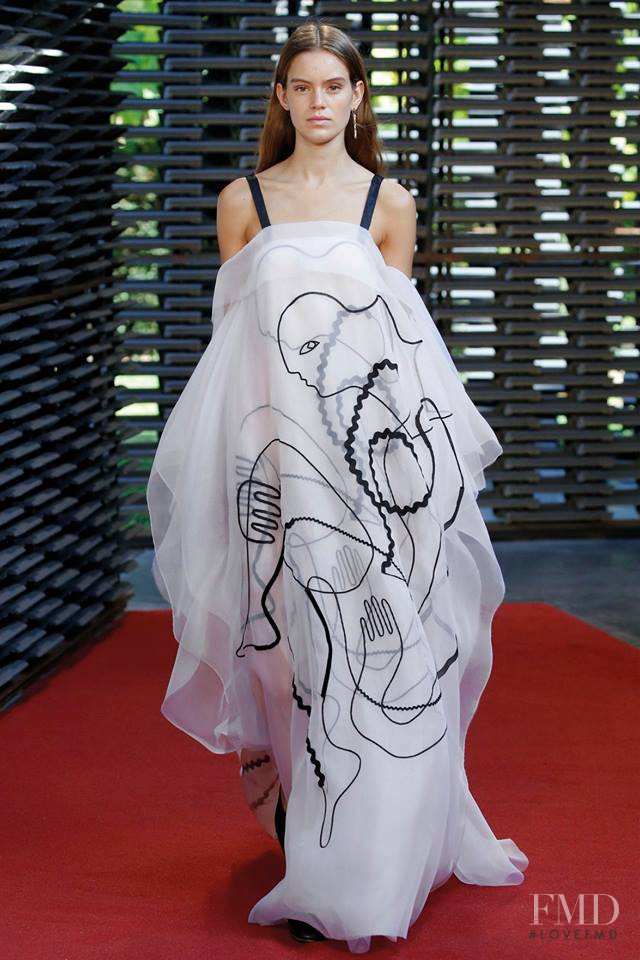Ellen Vang featured in  the Roksanda Ilincic fashion show for Spring/Summer 2019
