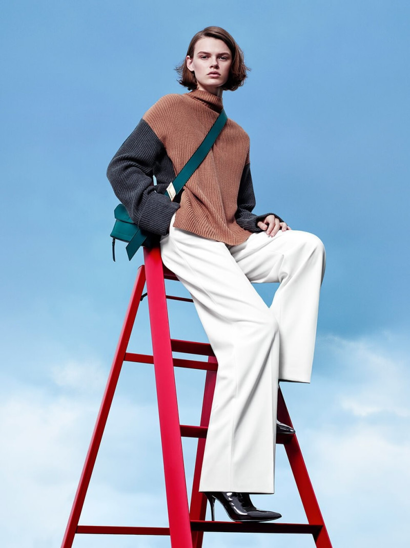 Cara Taylor featured in  the Calvin Klein advertisement for Autumn/Winter 2018