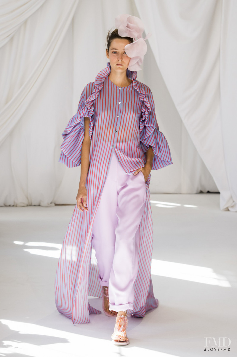 Yana Van Ginneken featured in  the Delpozo fashion show for Spring/Summer 2019