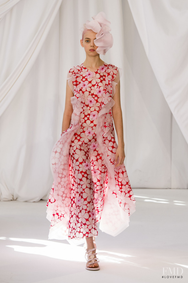 Mariana Zaragoza featured in  the Delpozo fashion show for Spring/Summer 2019