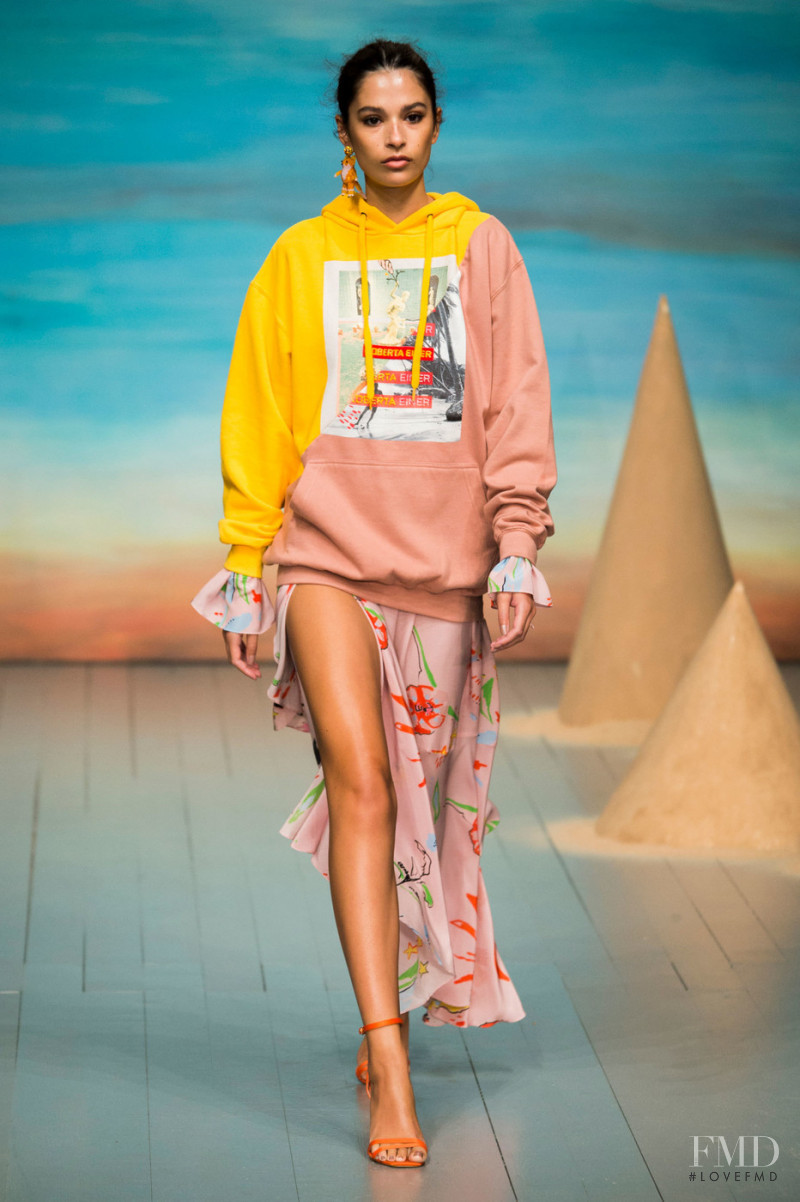 Roberta Einer fashion show for Spring/Summer 2019