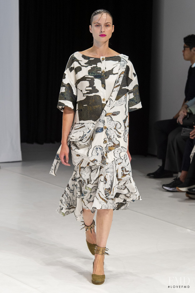 Simone Doreleijers featured in  the Hussein Chalayan fashion show for Spring/Summer 2019