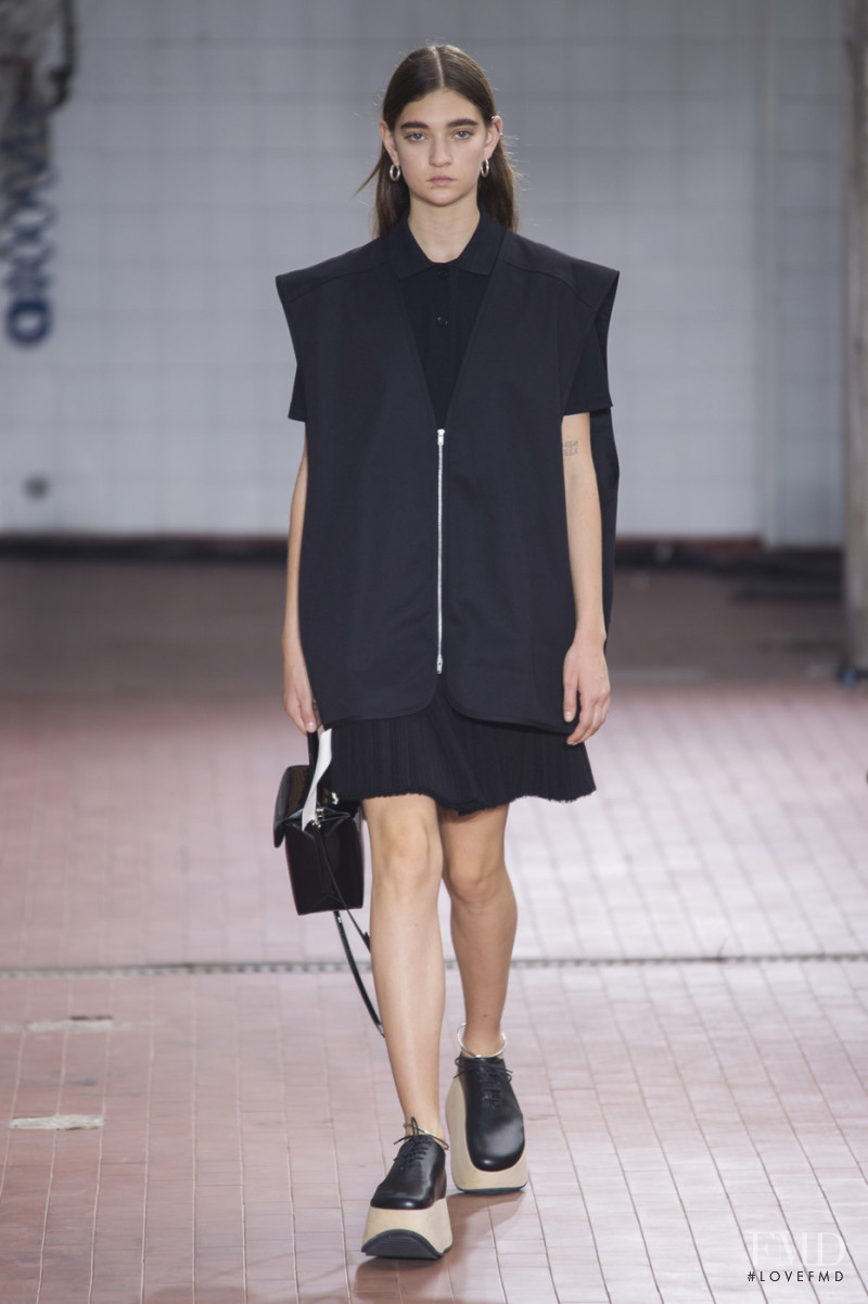 Yuliia Ratner featured in  the Jil Sander fashion show for Spring/Summer 2019