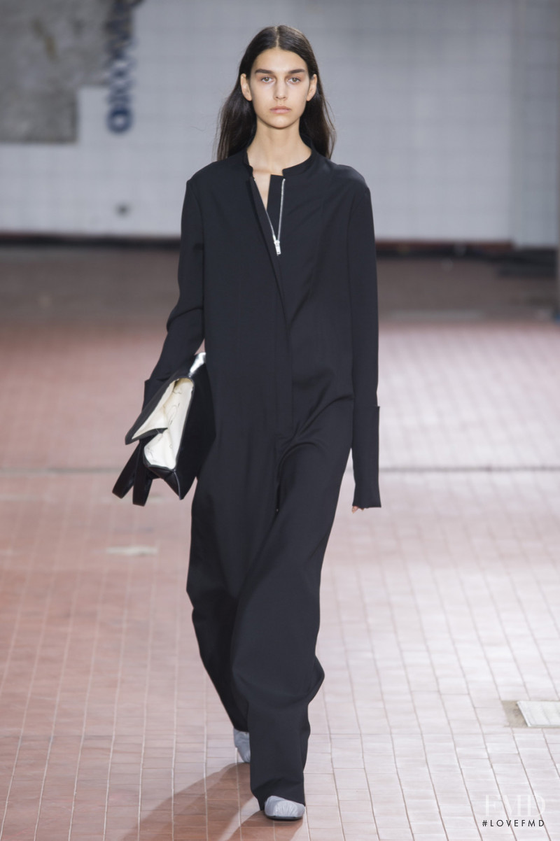 Eugenia Dubinova featured in  the Jil Sander fashion show for Spring/Summer 2019