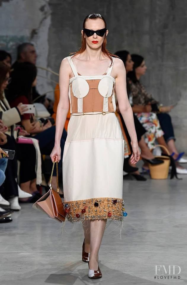 Karen Elson featured in  the Marni fashion show for Spring/Summer 2019