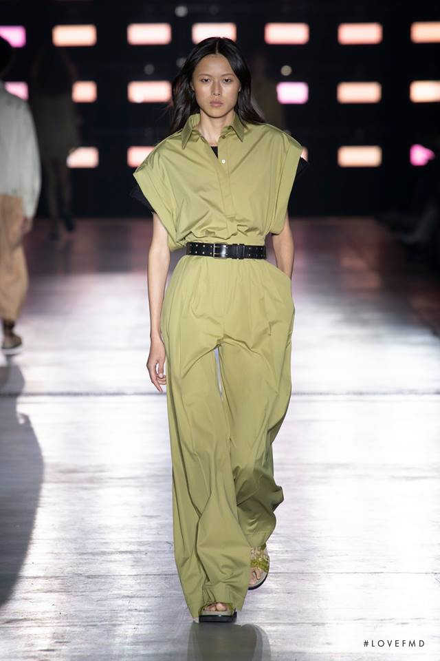 Su Kexin featured in  the Alberta Ferretti fashion show for Spring/Summer 2019
