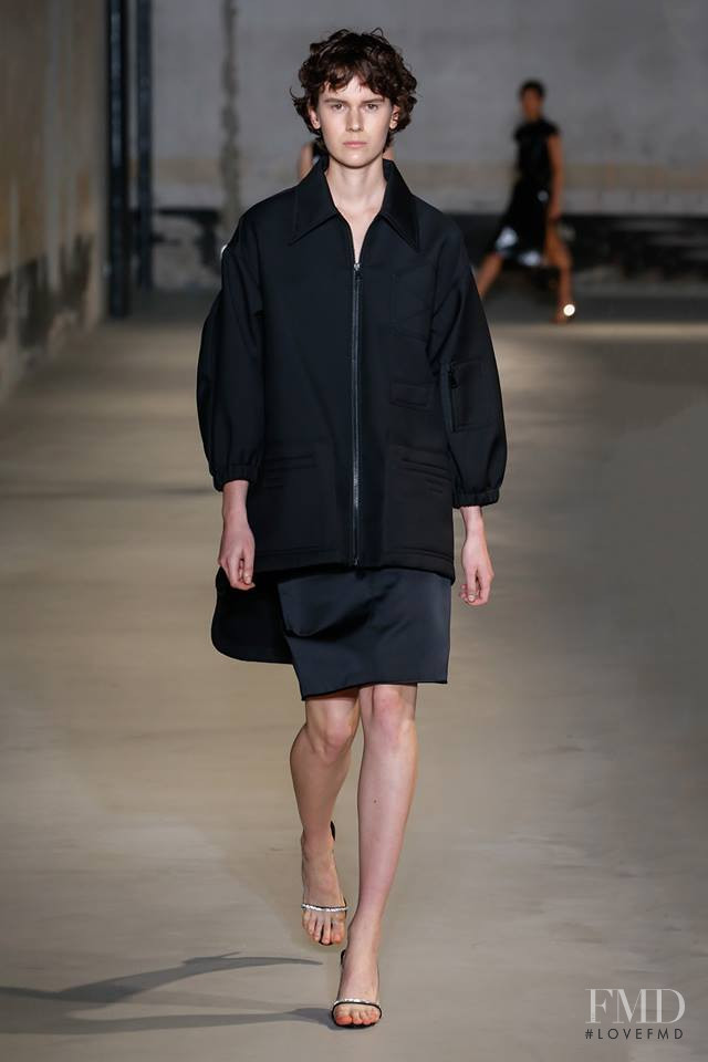 Jamily Meurer Wernke featured in  the N° 21 fashion show for Spring/Summer 2019
