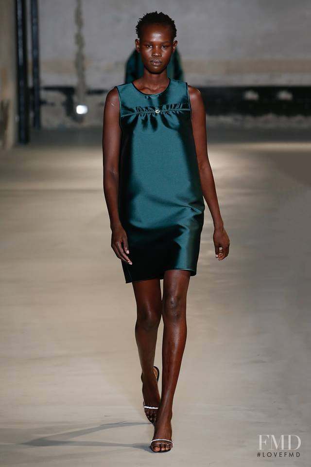 Shanelle Nyasiase featured in  the N° 21 fashion show for Spring/Summer 2019