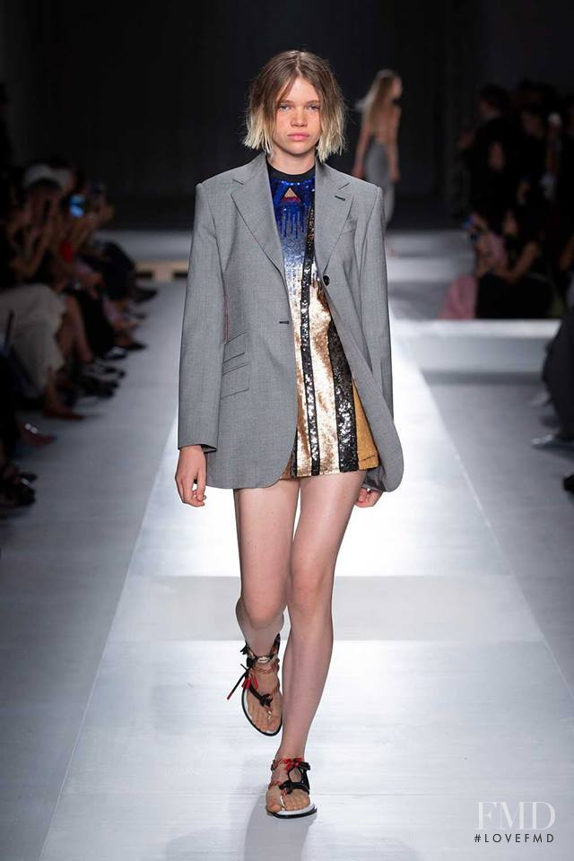 Stella Lucia featured in  the Sportmax fashion show for Spring/Summer 2019