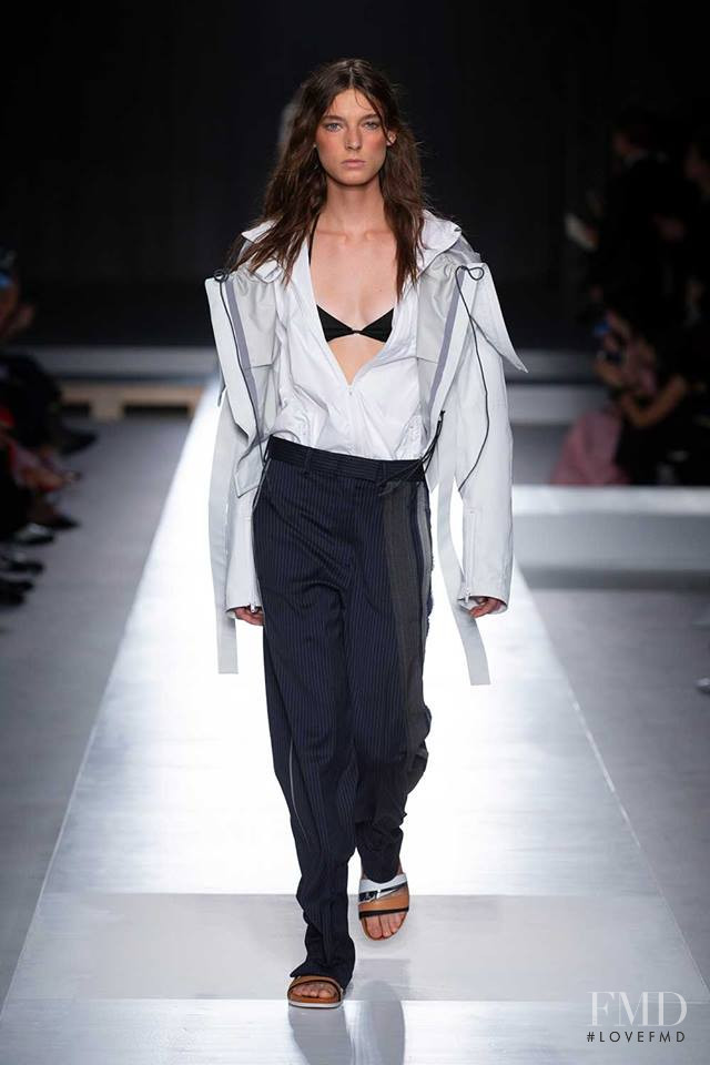 Ansley Gulielmi featured in  the Sportmax fashion show for Spring/Summer 2019