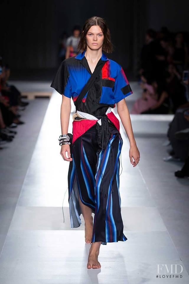 Cara Taylor featured in  the Sportmax fashion show for Spring/Summer 2019