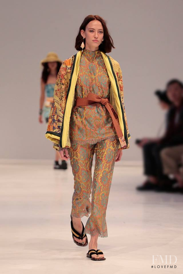 Ania Chiz featured in  the Etro fashion show for Spring/Summer 2019