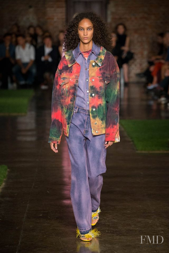 Nayeli Figueroa featured in  the MSGM fashion show for Spring/Summer 2019