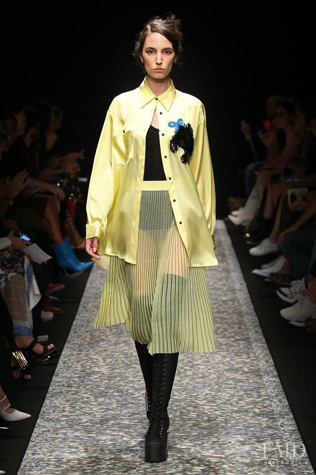 Rosa Franjic featured in  the Marco de Vincenzo fashion show for Spring/Summer 2019