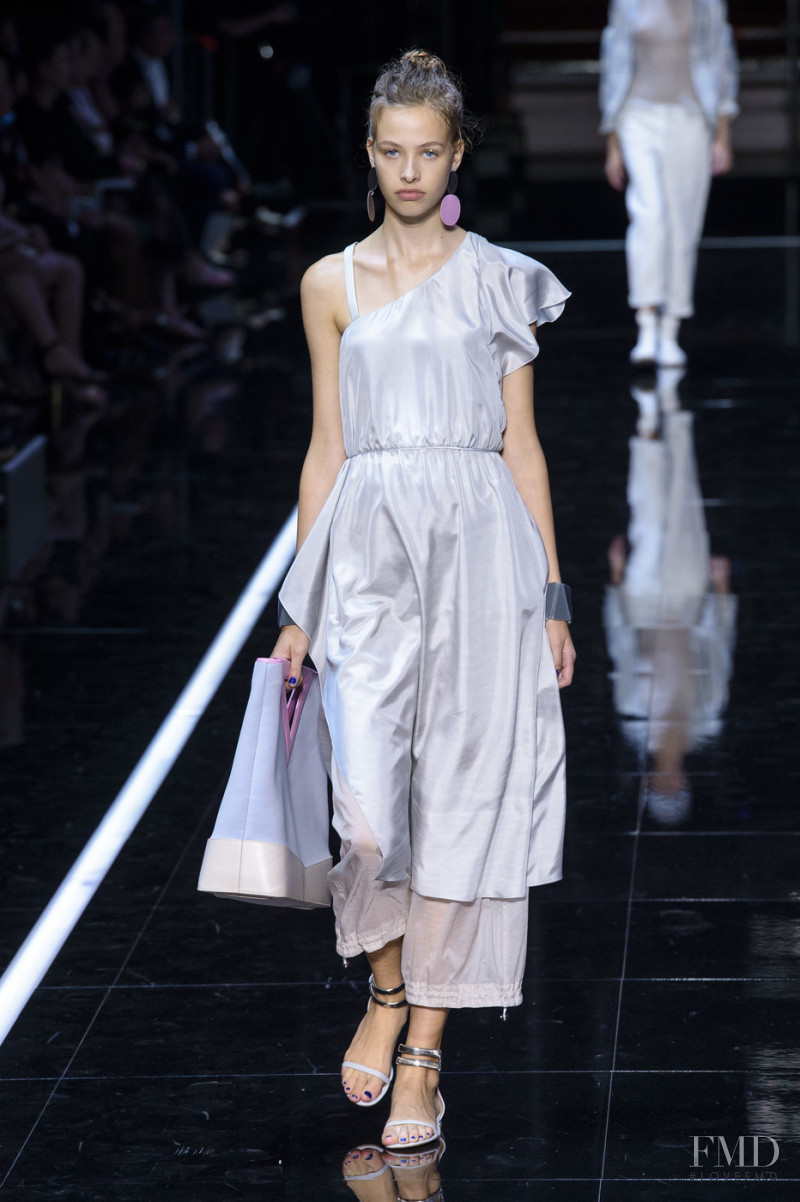 Tessa Buitenhuis featured in  the Emporio Armani fashion show for Spring/Summer 2019