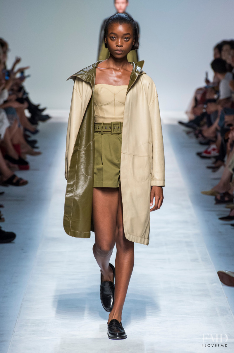 Olivia Anakwe featured in  the Ermanno Scervino fashion show for Spring/Summer 2019