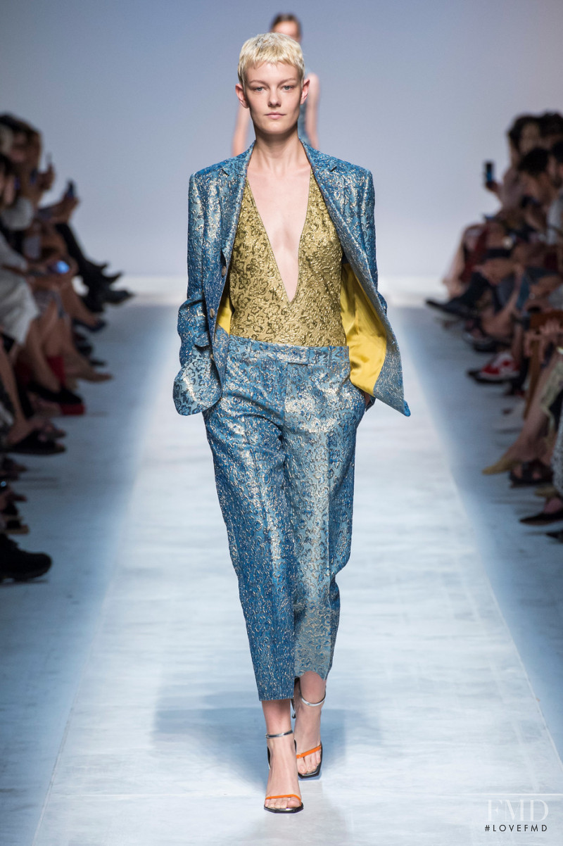 Sarah Fraser featured in  the Ermanno Scervino fashion show for Spring/Summer 2019