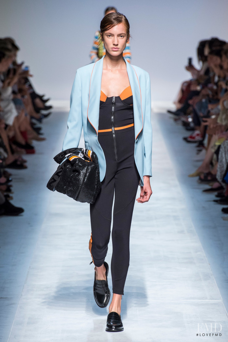 Nadine Ammeraal featured in  the Ermanno Scervino fashion show for Spring/Summer 2019