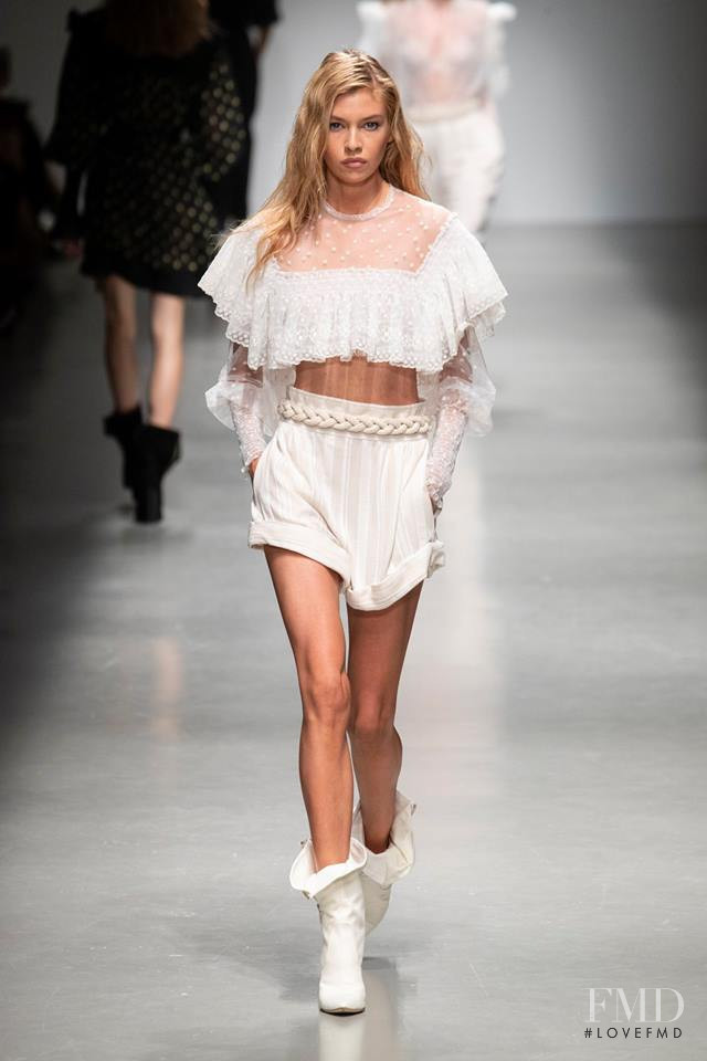 Stella Maxwell featured in  the Philosophy di Lorenzo Serafini fashion show for Spring/Summer 2019