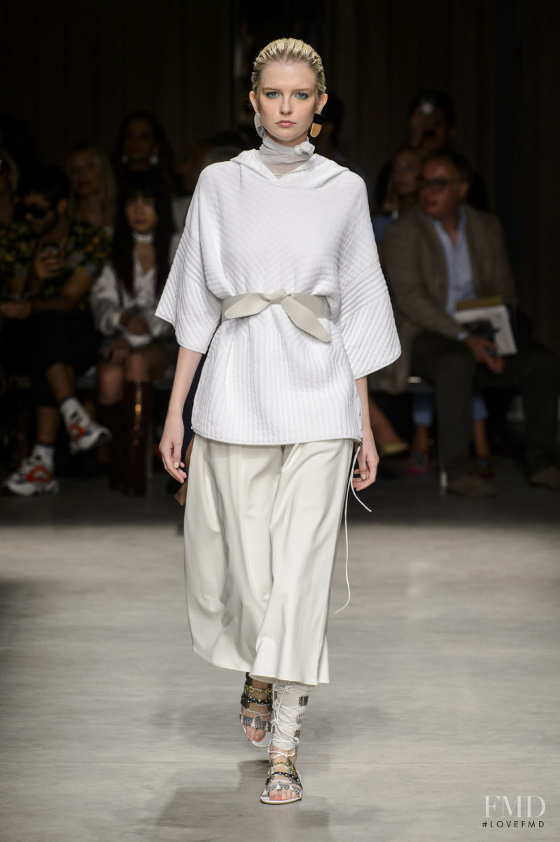 Weronika Kulas featured in  the Cividini fashion show for Spring/Summer 2019