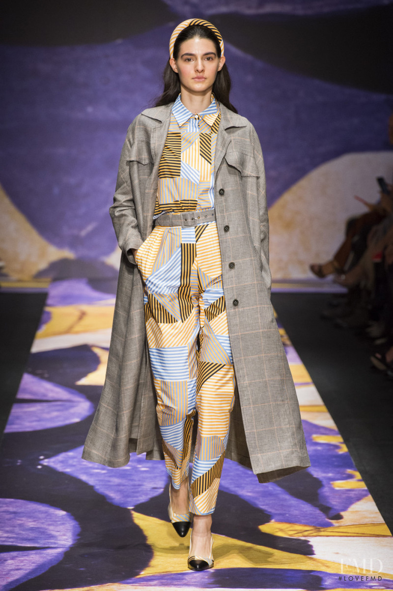 Clara Santoro featured in  the Laura Biagiotti fashion show for Spring/Summer 2019