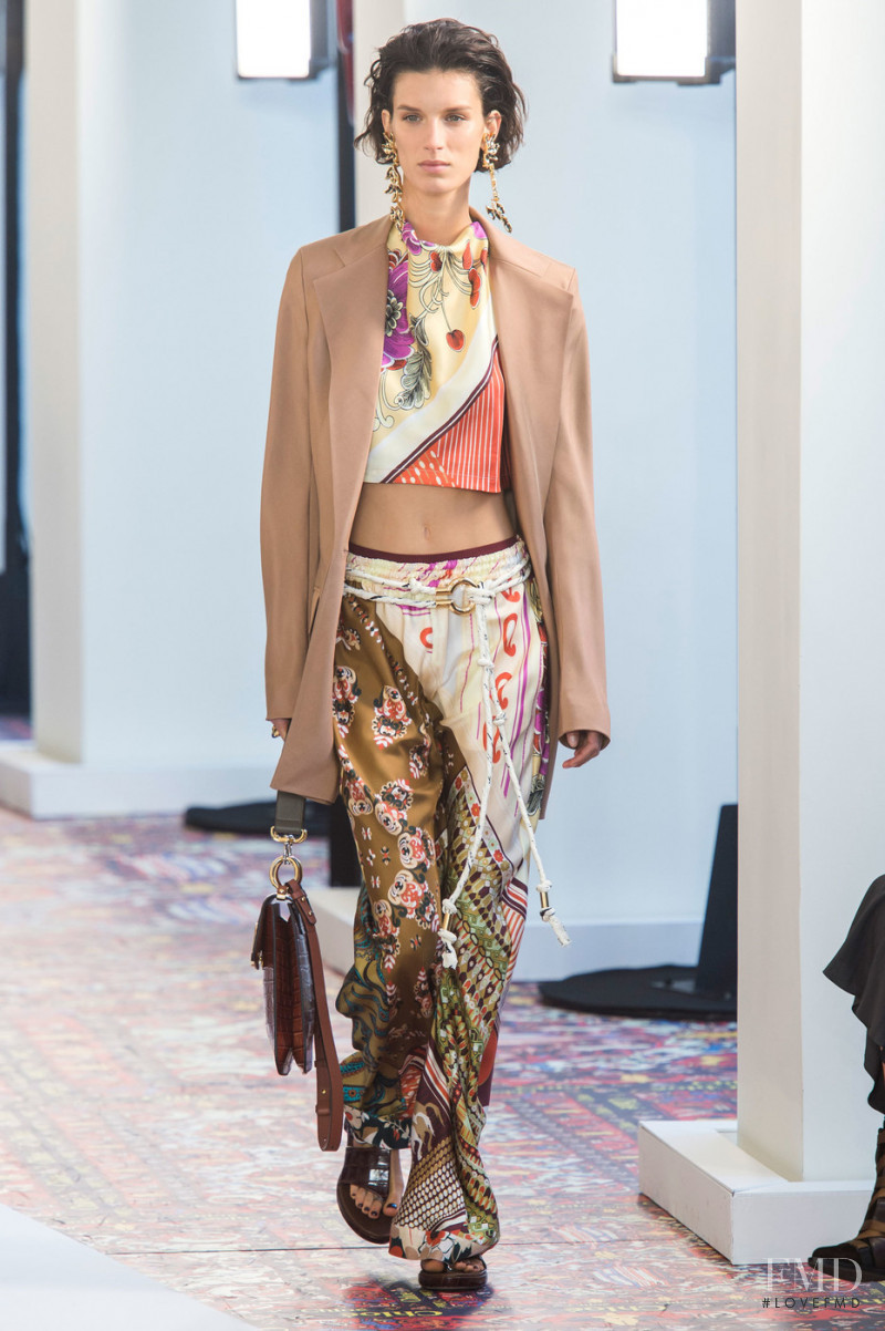 Marte Mei van Haaster featured in  the Chloe fashion show for Spring/Summer 2019