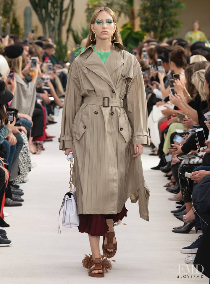 Sara Kemper featured in  the Valentino fashion show for Spring/Summer 2019