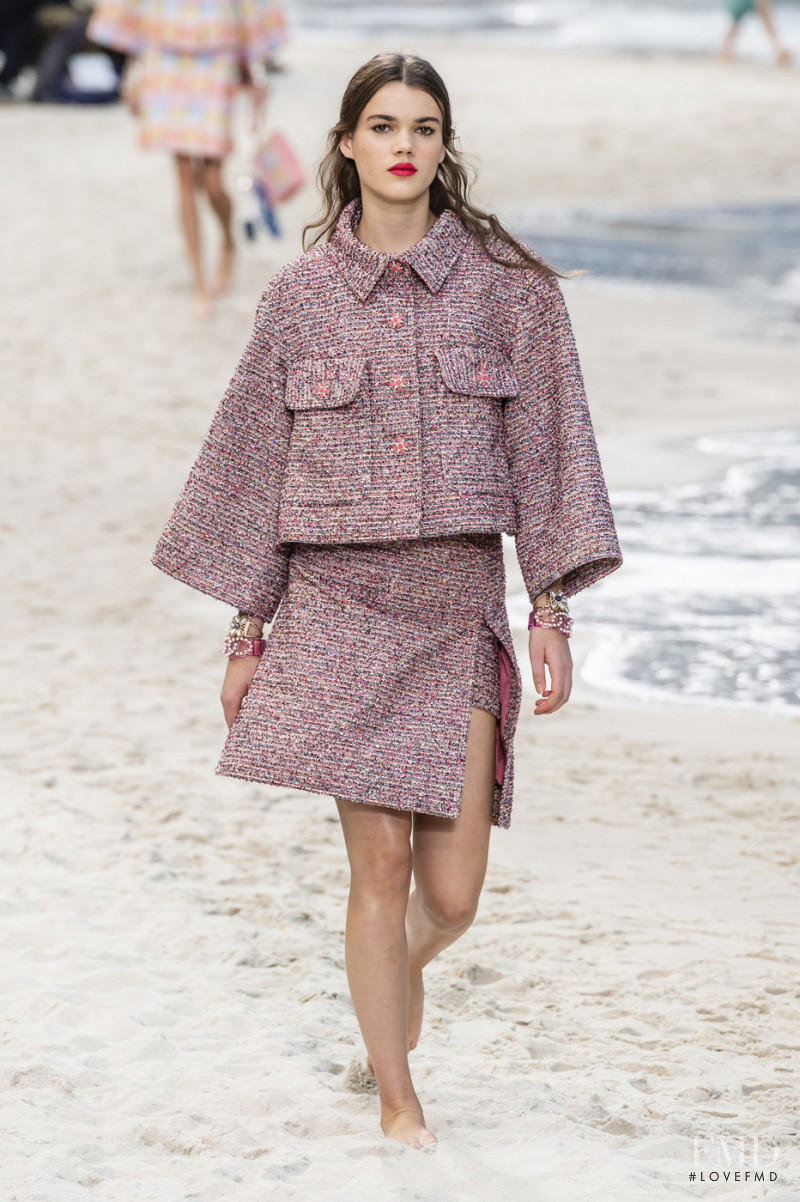 Hannah Sprehe featured in  the Chanel fashion show for Spring/Summer 2019