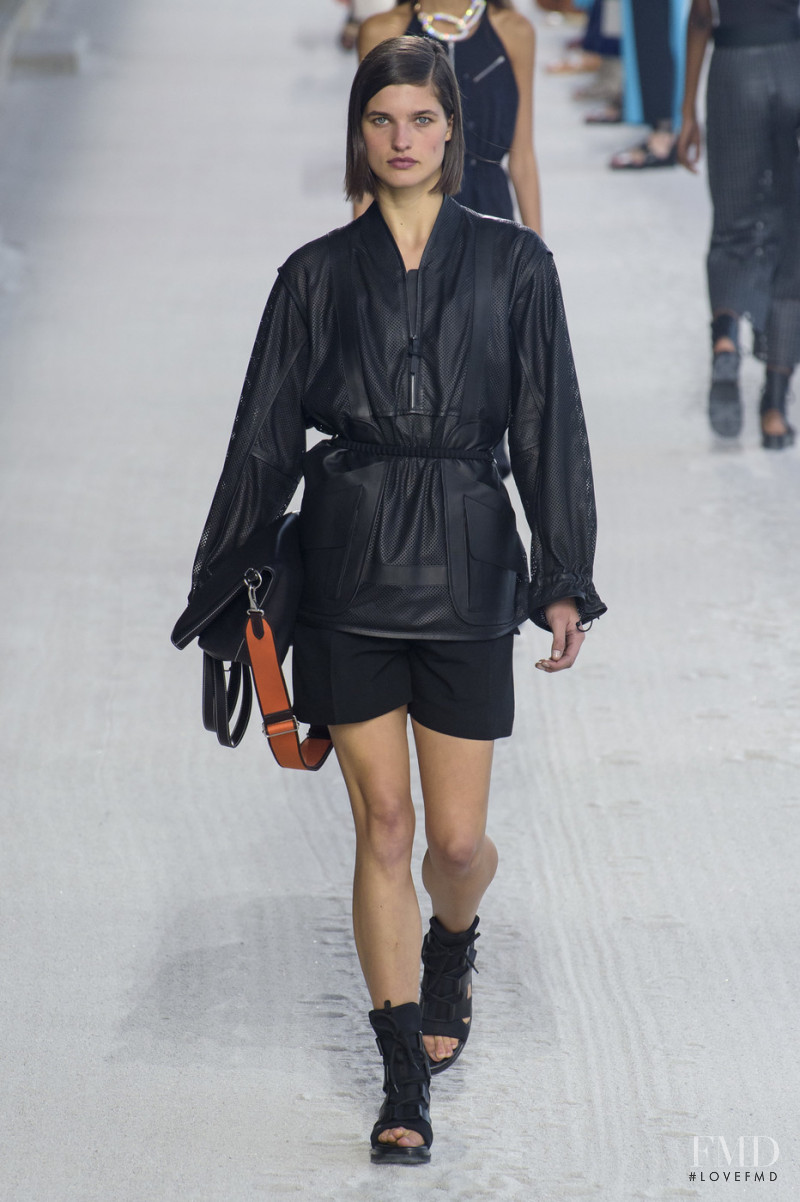 Julia van Os featured in  the Hermès fashion show for Spring/Summer 2019