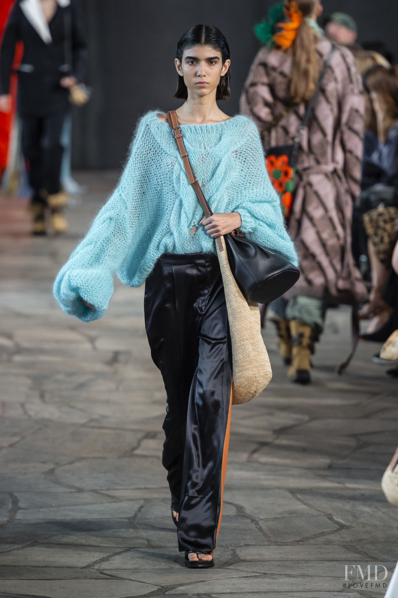 Rebeca Solana featured in  the Loewe fashion show for Spring/Summer 2019