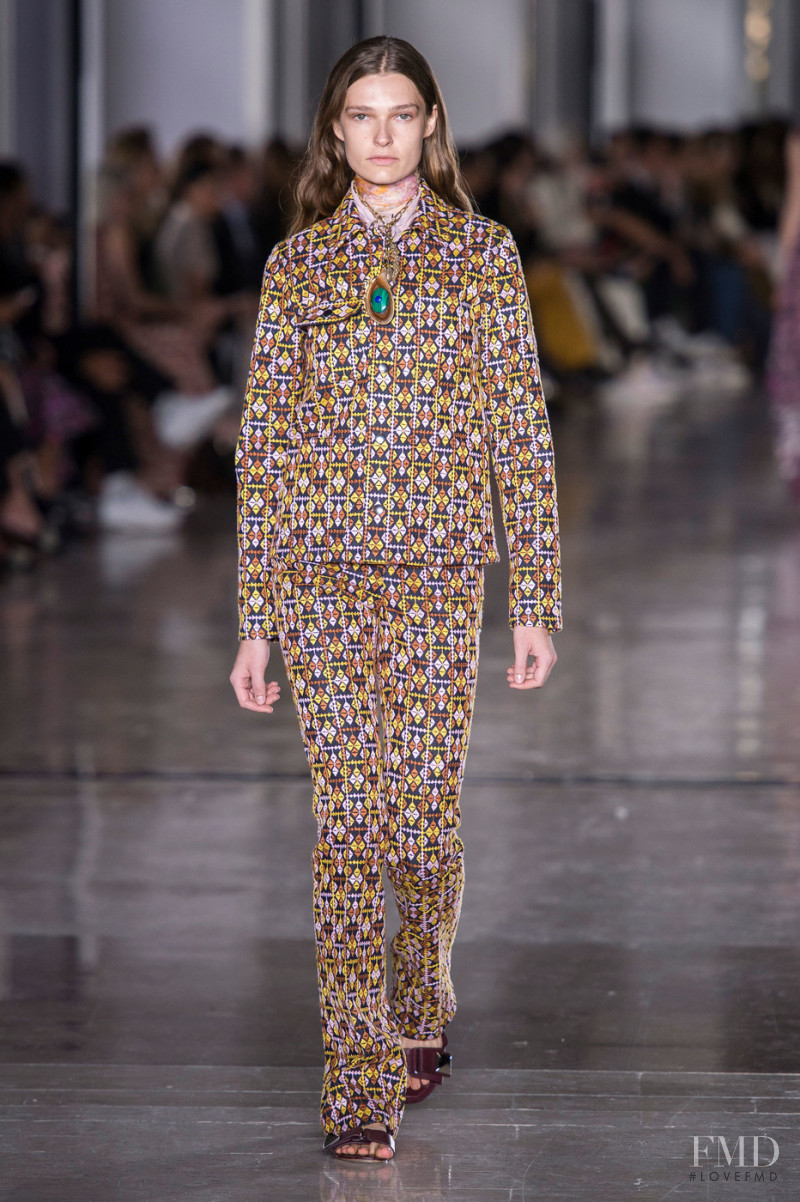 Laura Schoenmakers featured in  the Giambattista Valli fashion show for Spring/Summer 2019