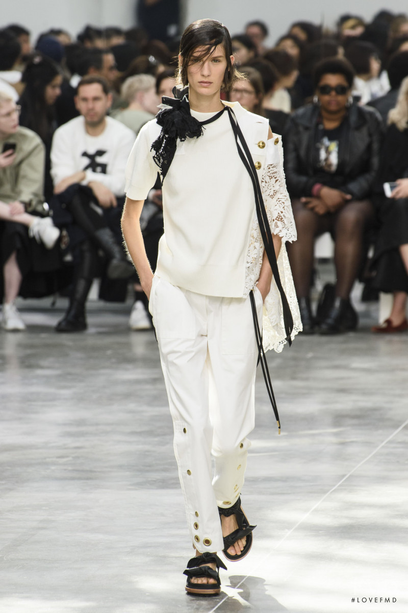 Marte Mei van Haaster featured in  the Sacai fashion show for Spring/Summer 2019