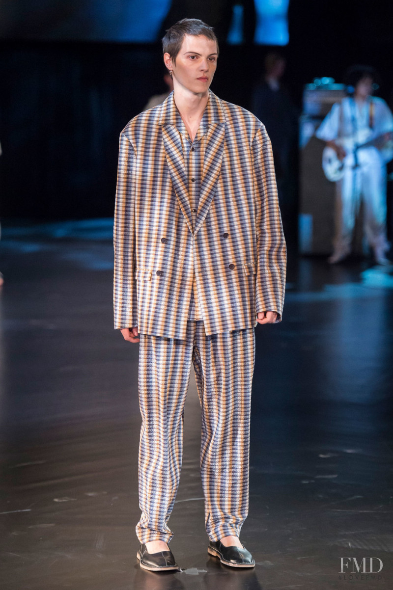 Christophe Lemaire fashion show for Spring/Summer 2019