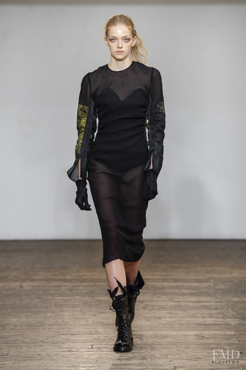 Eliza Kallmann featured in  the Olivier Theyskens fashion show for Spring/Summer 2019