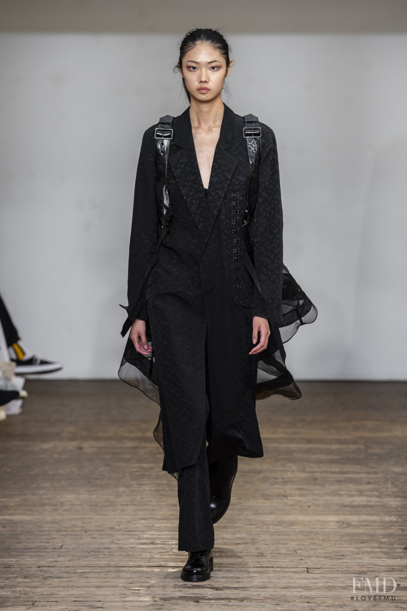 Sijia Kang featured in  the Olivier Theyskens fashion show for Spring/Summer 2019