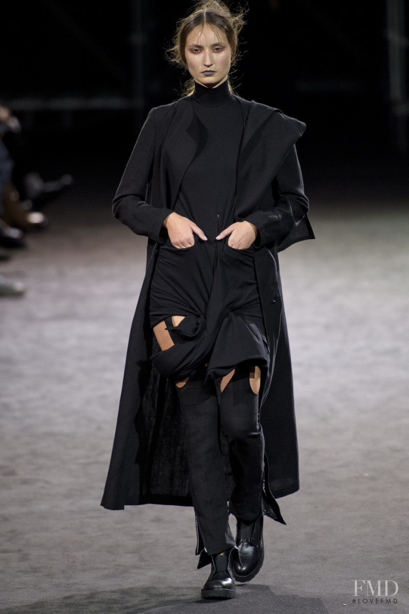 Yohji Yamamoto fashion show for Spring/Summer 2019