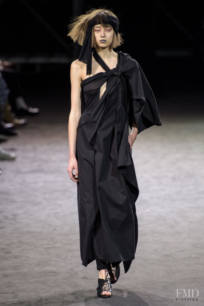 Yohji Yamamoto fashion show for Spring/Summer 2019