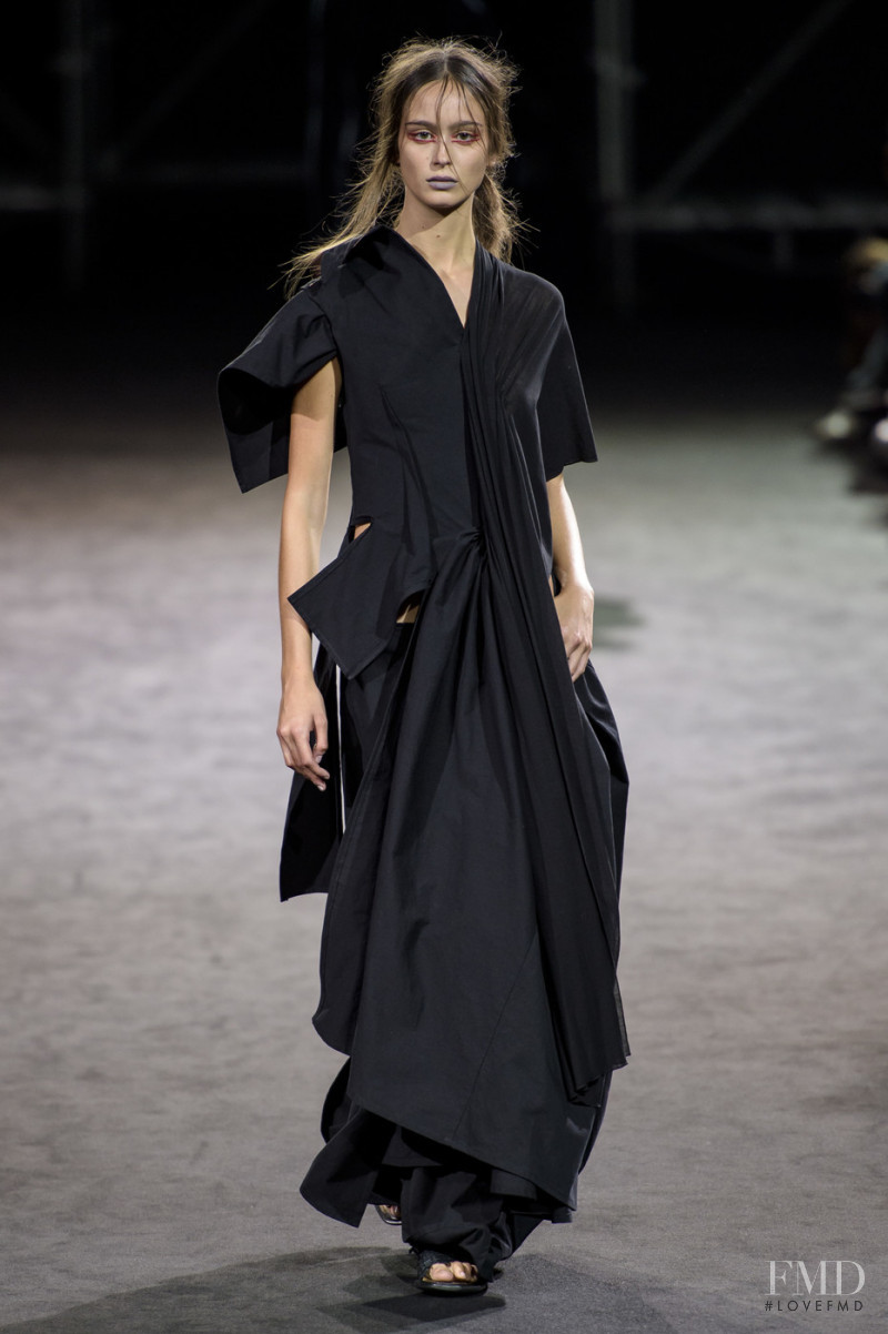 Chiara Corridori featured in  the Yohji Yamamoto fashion show for Spring/Summer 2019