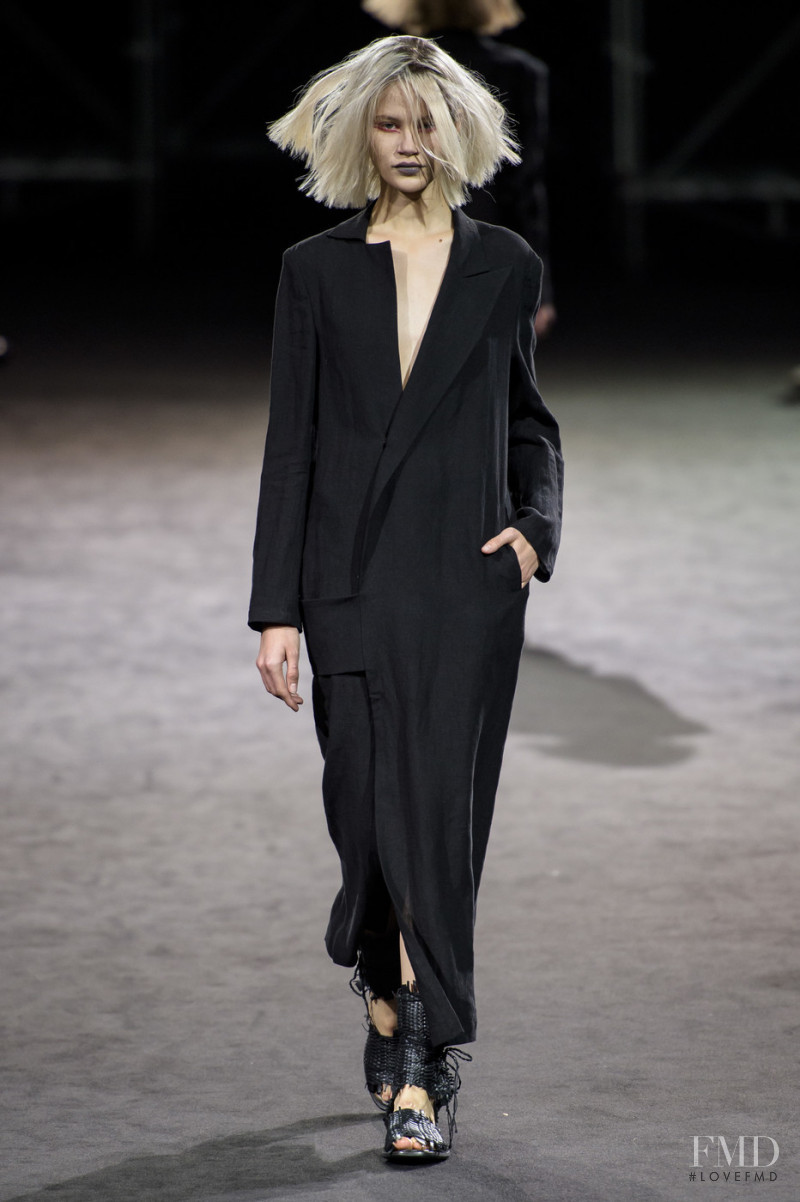 Yohji Yamamoto fashion show for Spring/Summer 2019