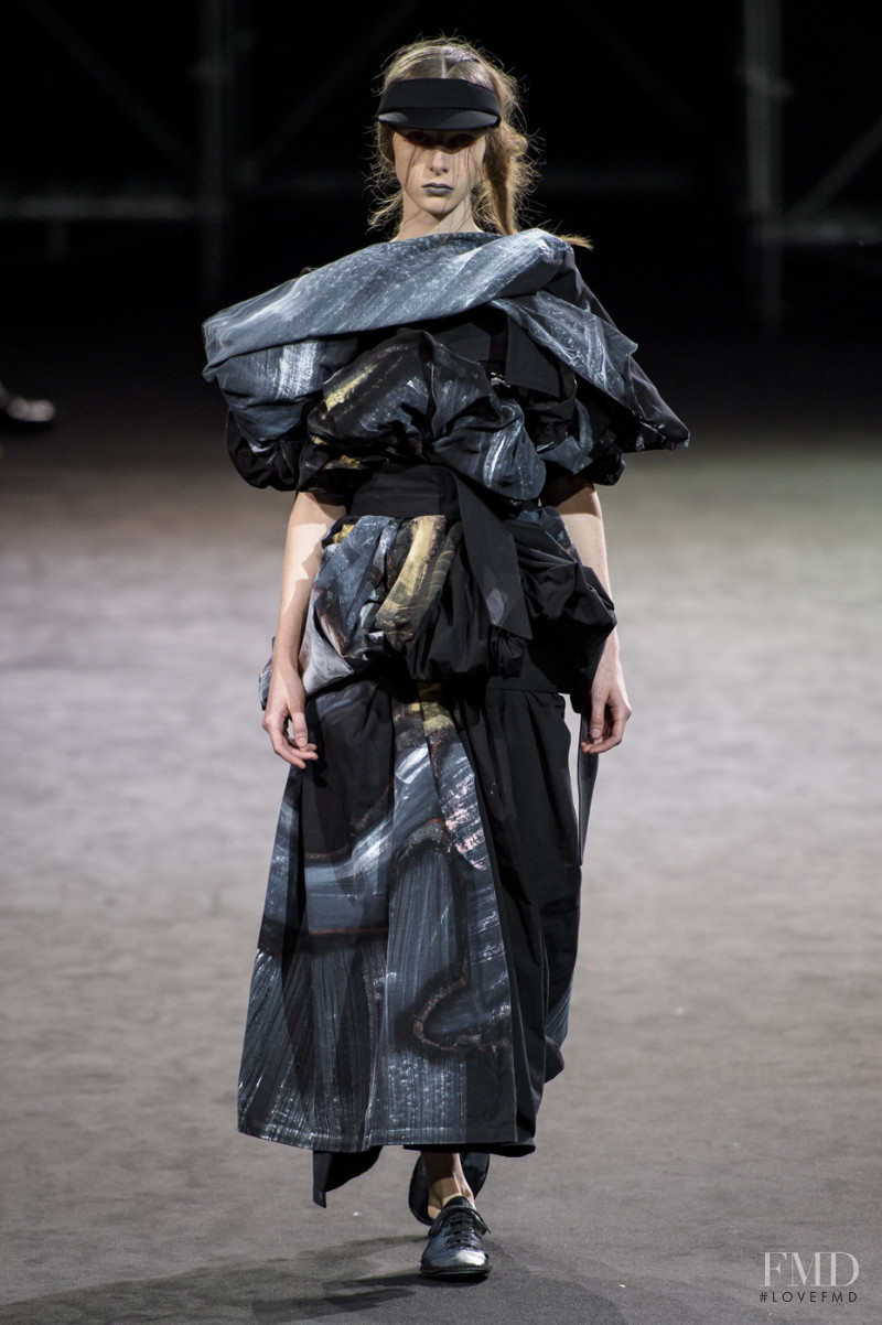 Yohji Yamamoto fashion show for Spring/Summer 2019